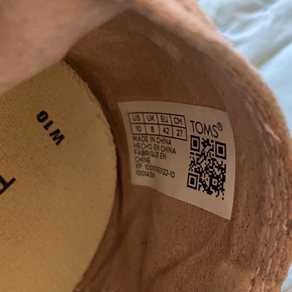 TOMS Classic Pink/Peach Suede Loafers - Picture 2 of 9